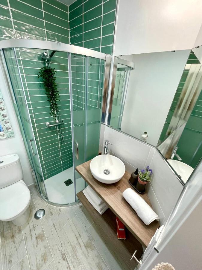 Gatu Premium Atico Caleta , Preferente Mayores De 25 Anos Y Familias カディス エクステリア 写真