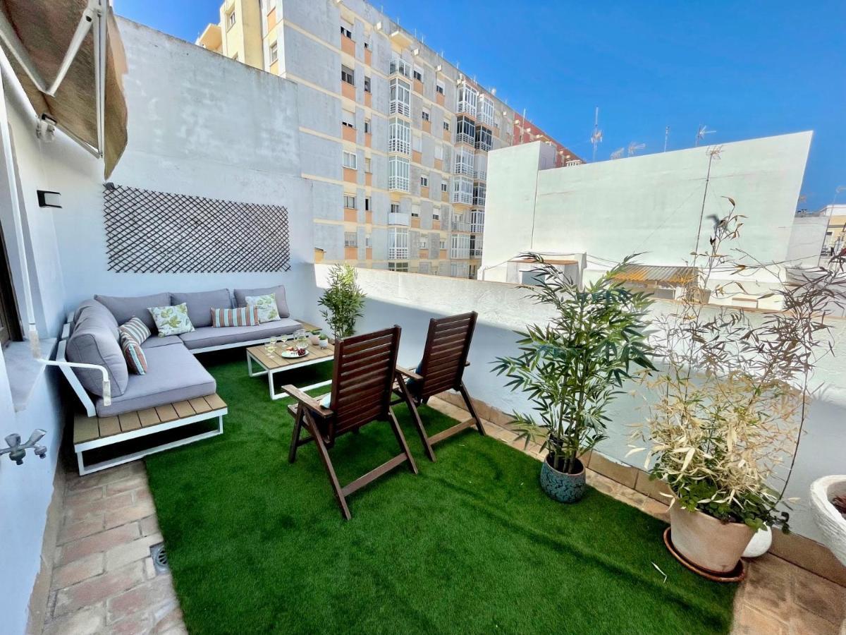 Gatu Premium Atico Caleta , Preferente Mayores De 25 Anos Y Familias カディス エクステリア 写真