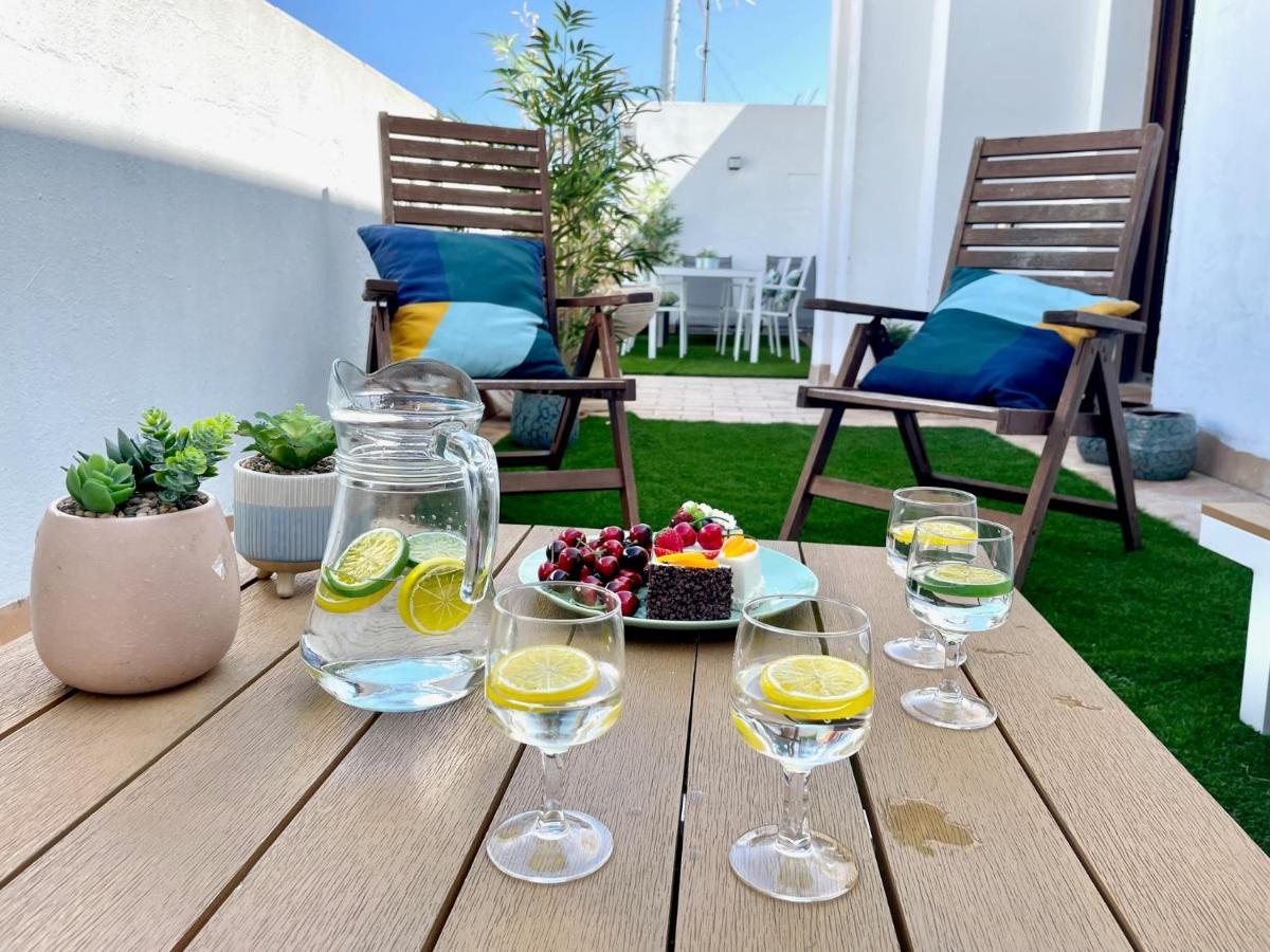 Gatu Premium Atico Caleta , Preferente Mayores De 25 Anos Y Familias カディス エクステリア 写真